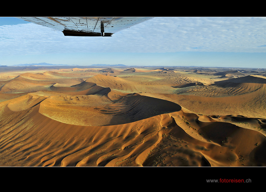 Flug über die Wüste Namib