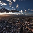 Flug über Paris (HDR)