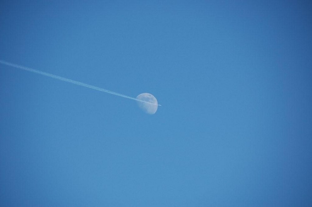 Flug vor den Mond