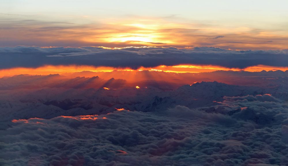 Flug XG4886 über die Alpen