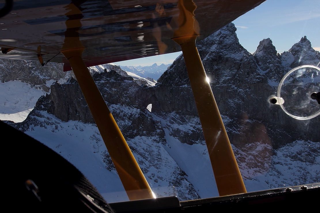  Flug zum Hüfi  Gletscher -30 11 16 - Vorbeiflug -  Martinsloch