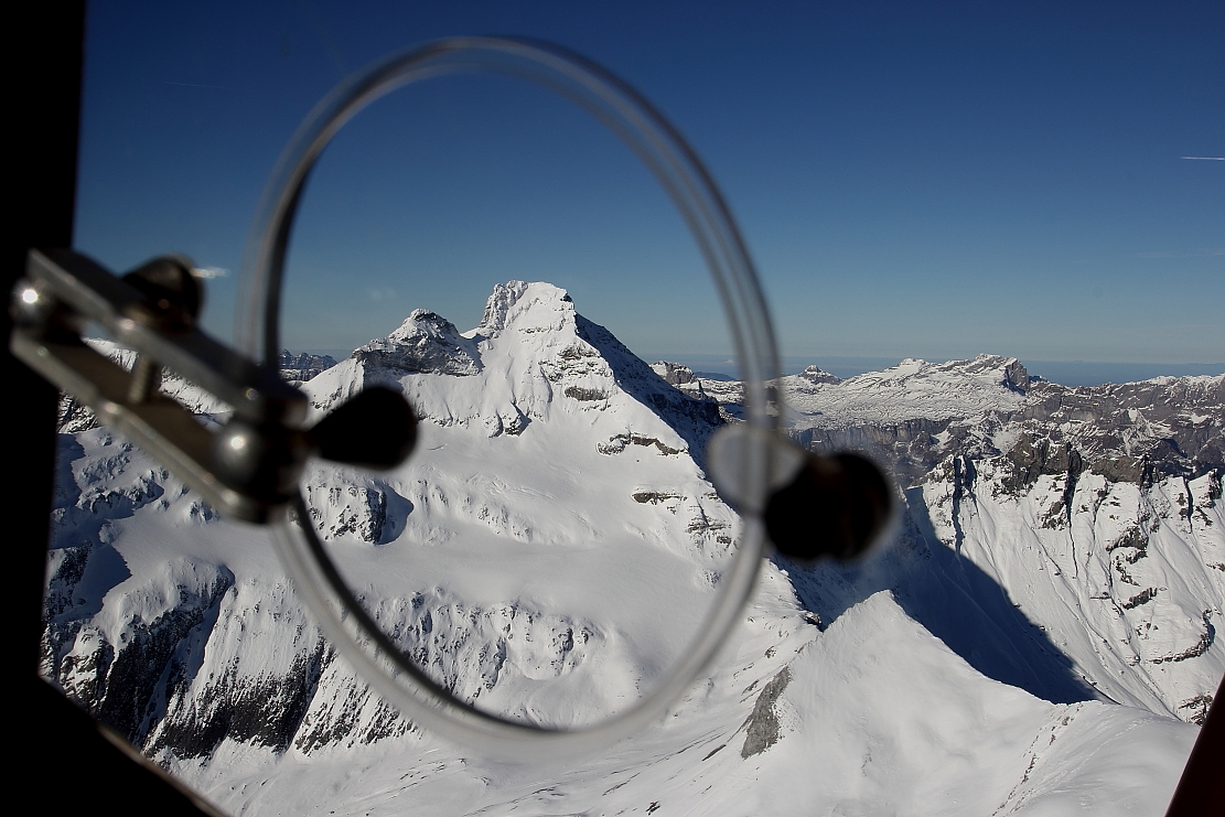 Flug zum Hüfi Gletscher 