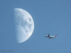 Flug zum Mond