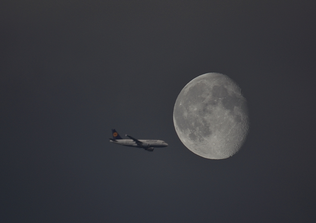 Flug zum Mond