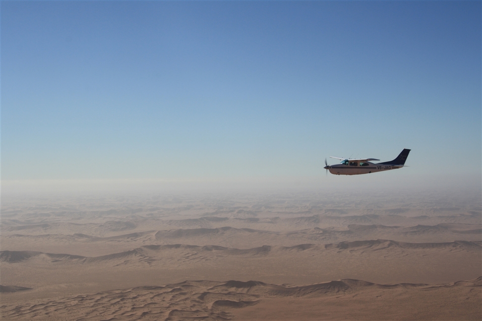 Flug zum Sossusvlei