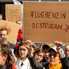 Flugbenzin besteuern