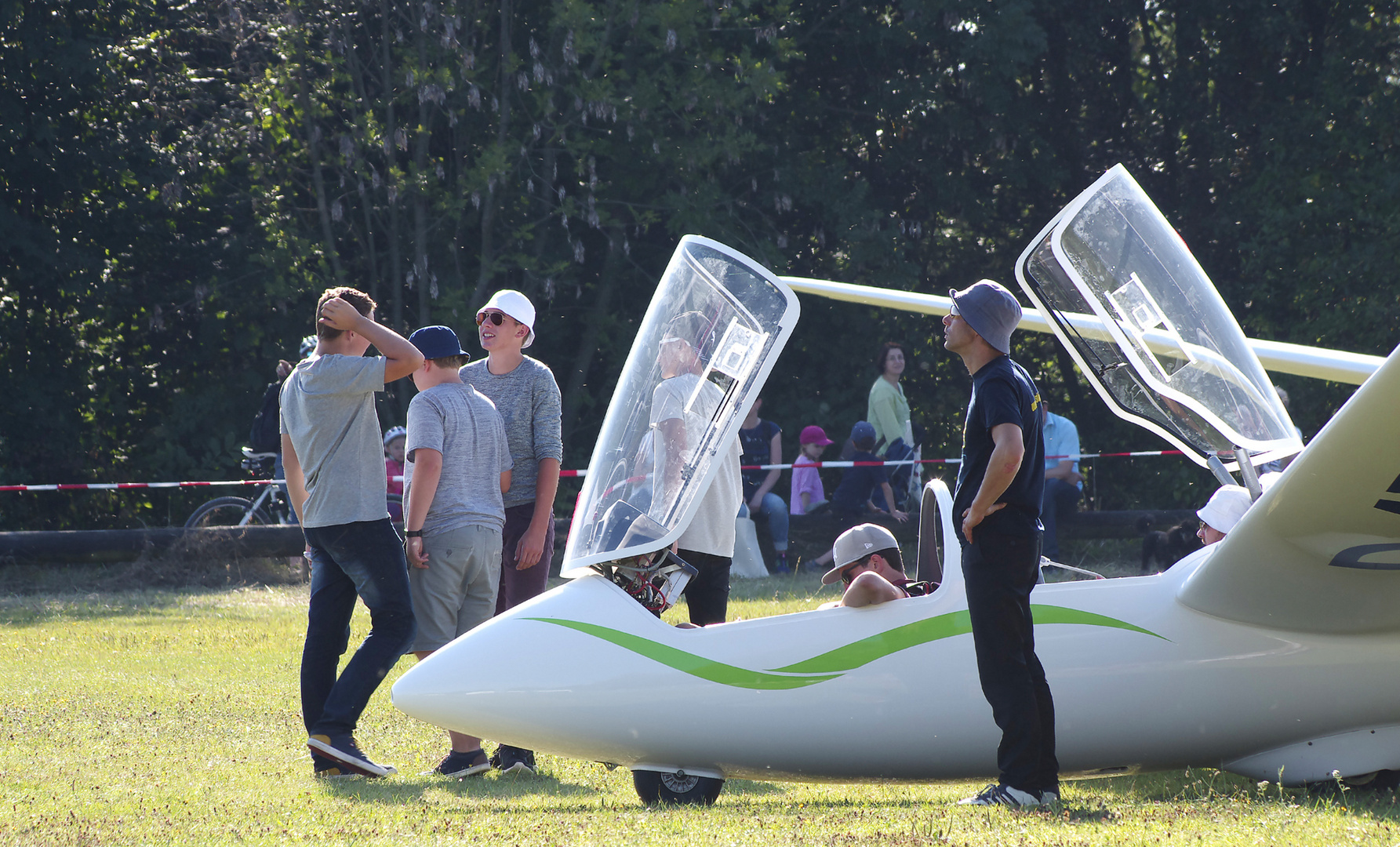 Flugbetrieb beim Waldfest