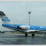 Flughafen - die alte Fokker - im Dienst der KLM