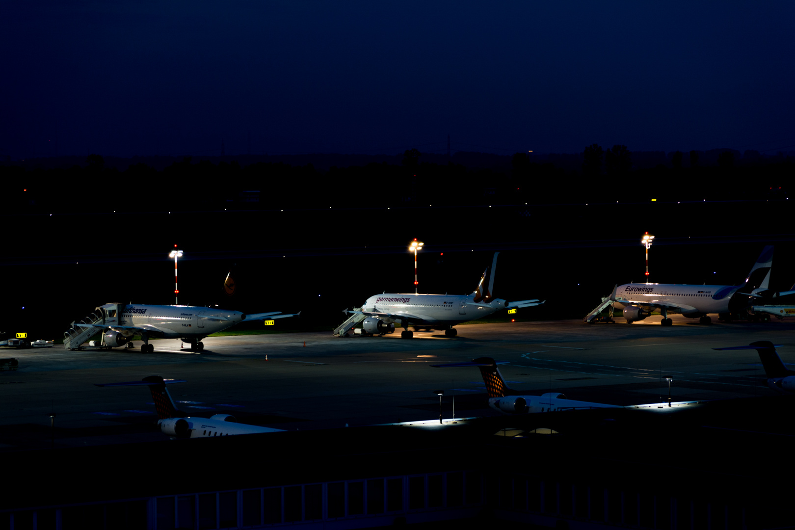 Flughafen Düsseldorf am Morgen