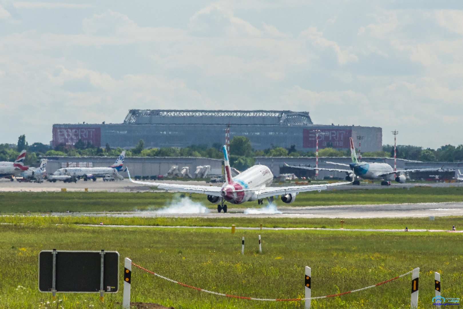 Flughafen DUS Foto & Bild | deutschland, europe, nordrhein- westfalen ...