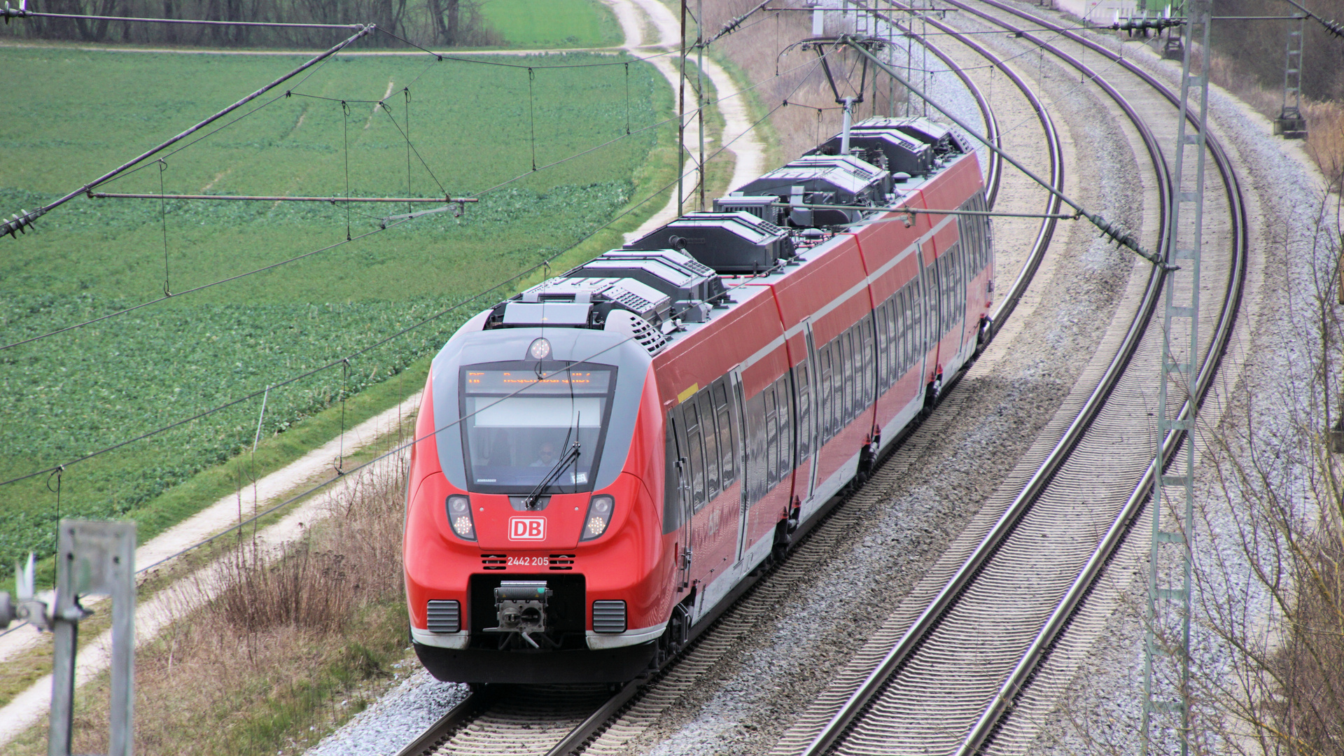 Flughafen-Express Richtung Regensburg