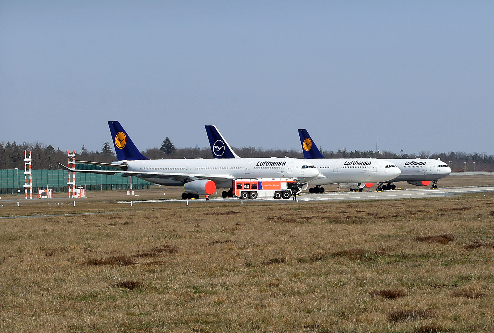 Flughafen Frankfurt - Landebahn - Corona -2-