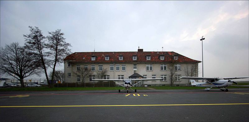 Flughafen Gebäude