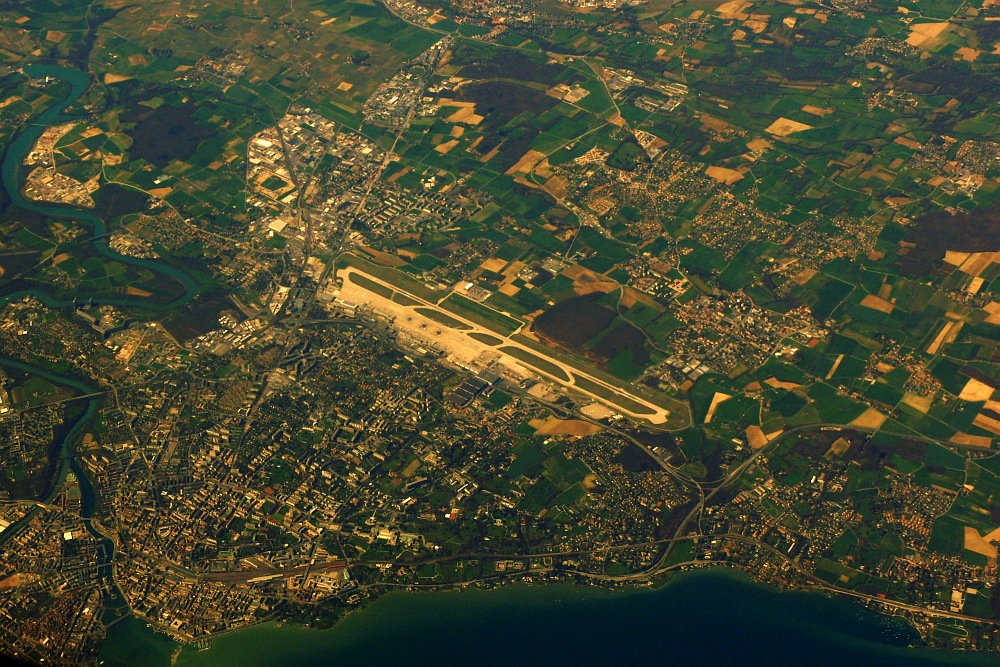 Flughafen Genf aus 10000 m Höhe