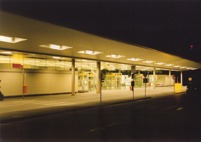 Flughafen Graz bei Nacht