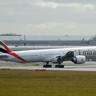 Flughafen Hamburg 05.03.2015 Boeing 777 Emirates