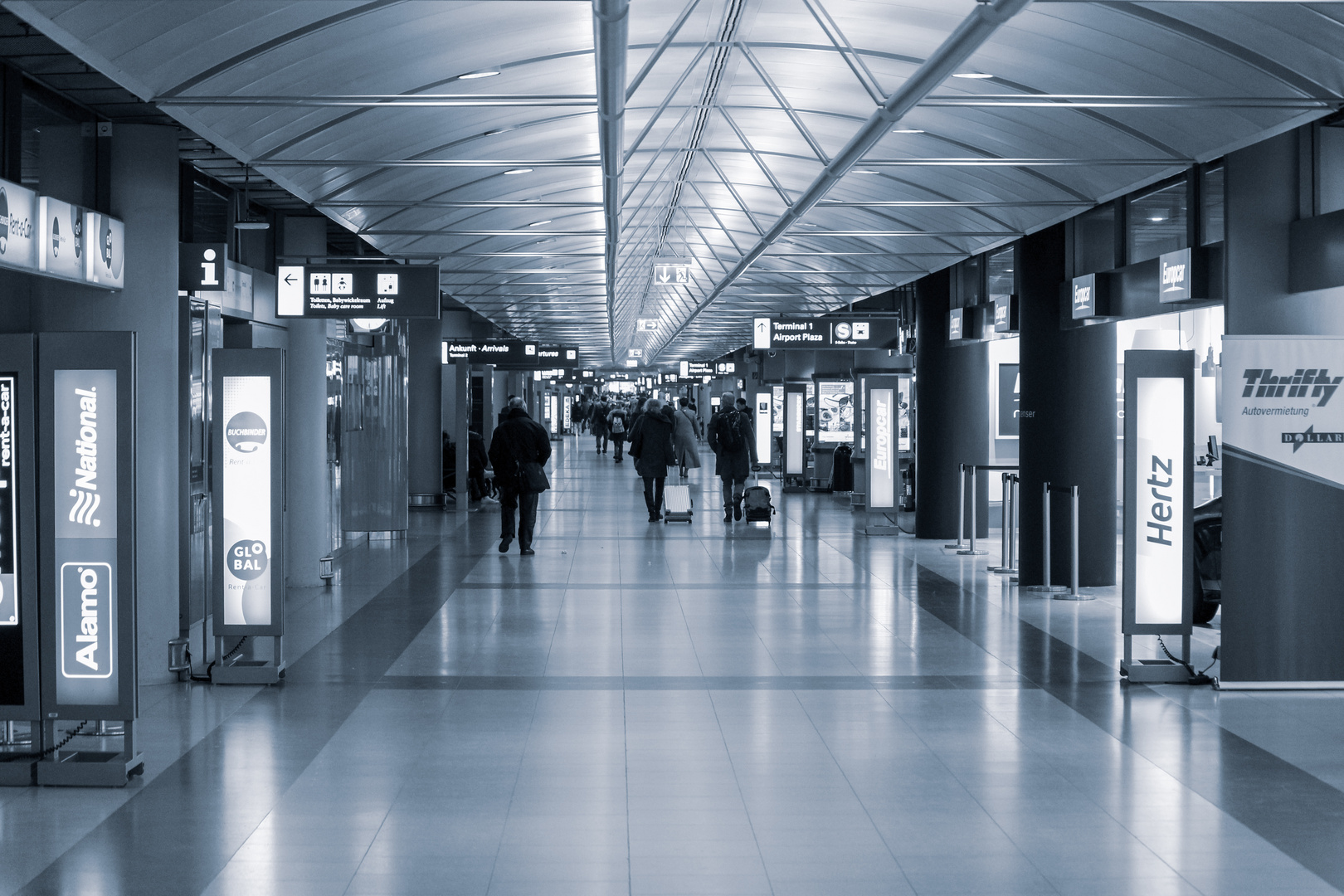 Flughafen Hamburg - Shoppingmeile 