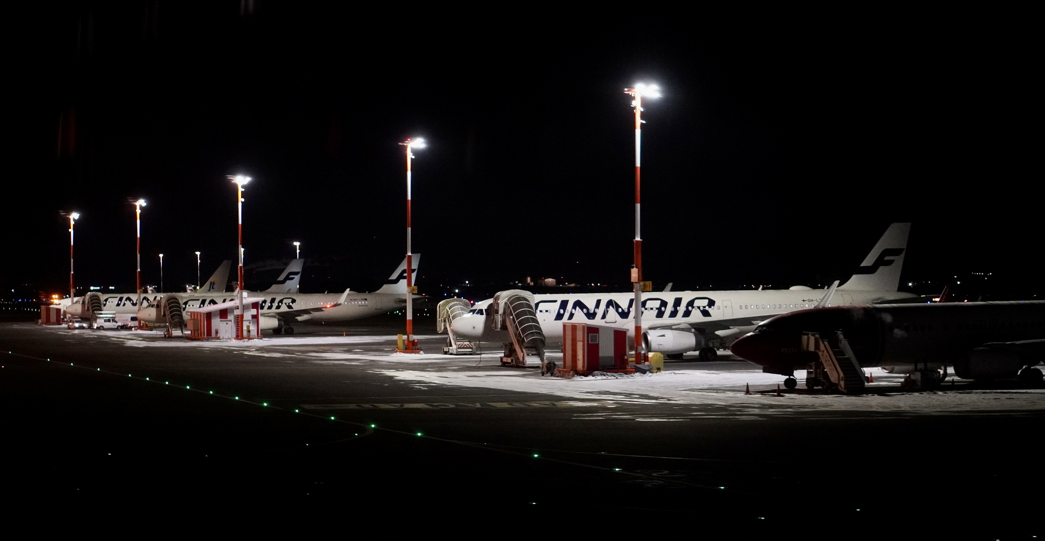 Flughafen Helsinki-Vantaa um 3:30 Uhr #1