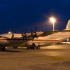 Flughafen Kloten by night / Antonov AN-12