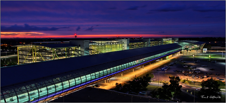 Flughafen Leipzig-Halle - Mall und Check-In