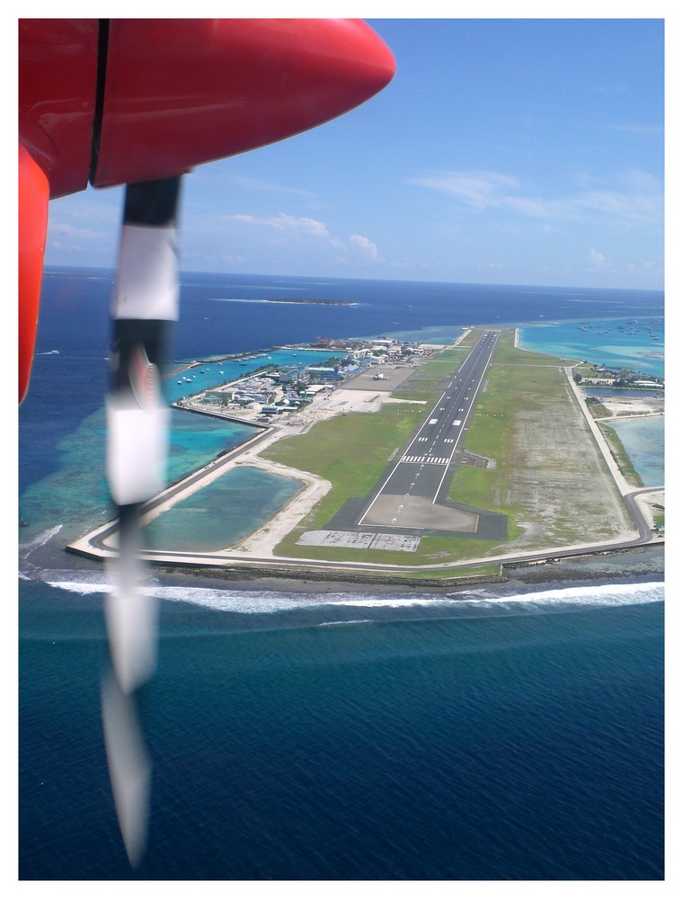 Flughafen Male Hulhule MALEDIVEN