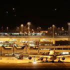 Flughafen München bei Nacht