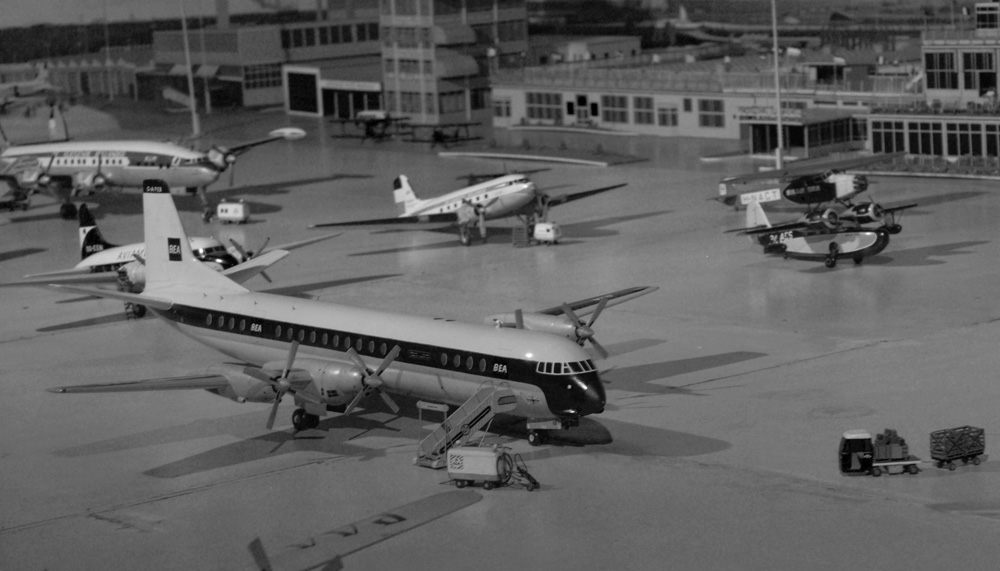 Flughafen Schiphol in den 1960gern (1)