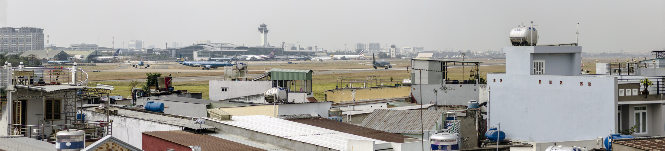 Flughafen Tan Son Nhat Saigon von der Rollfeldseite