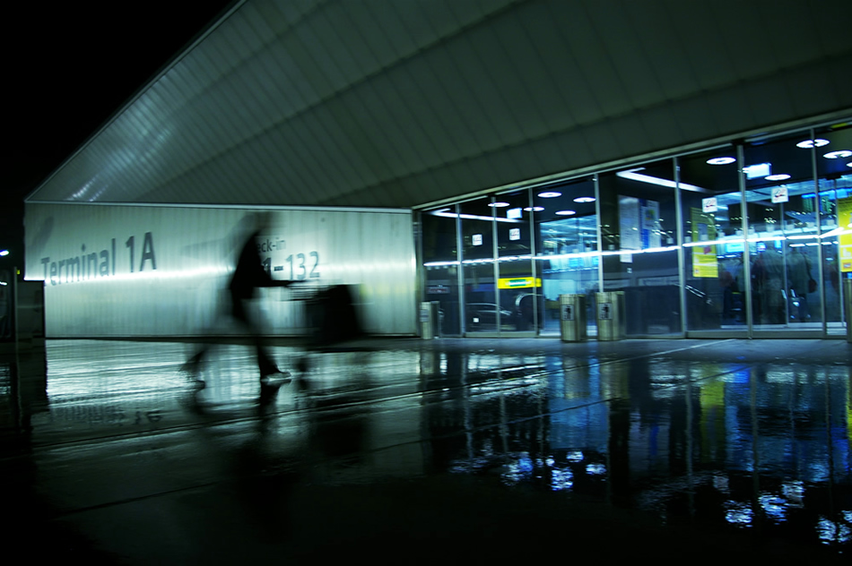 Flughafen Wien-Schwechat, Terminal 1A, 04:05 Uhr