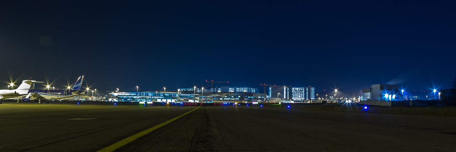 Flughafen Zürich bei Nacht!