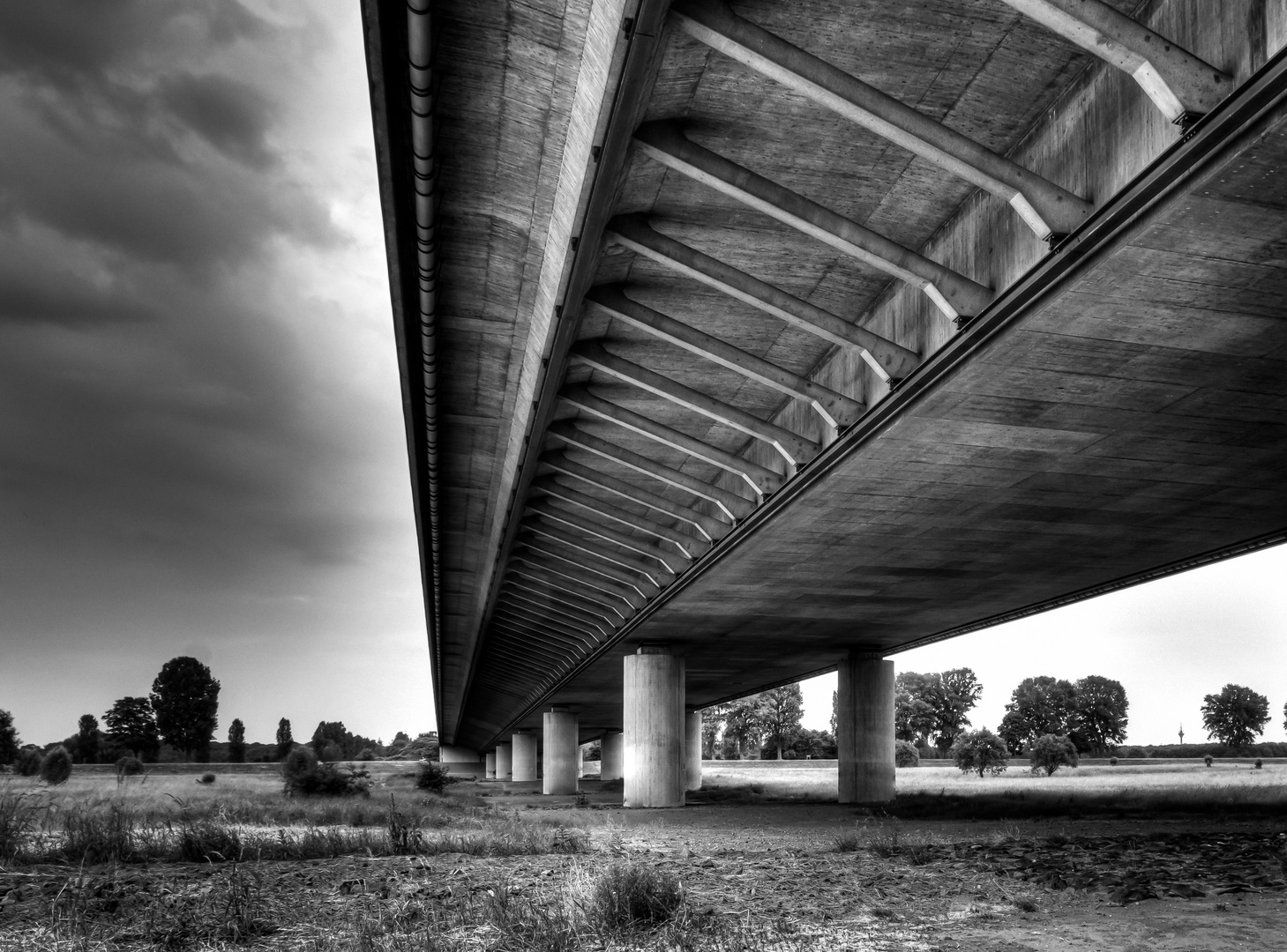 Flughafenbrücke DUS