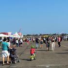 Flughafenfest 2016 Tempelhof  mit Kind und Kegel auf dem Rollfeld