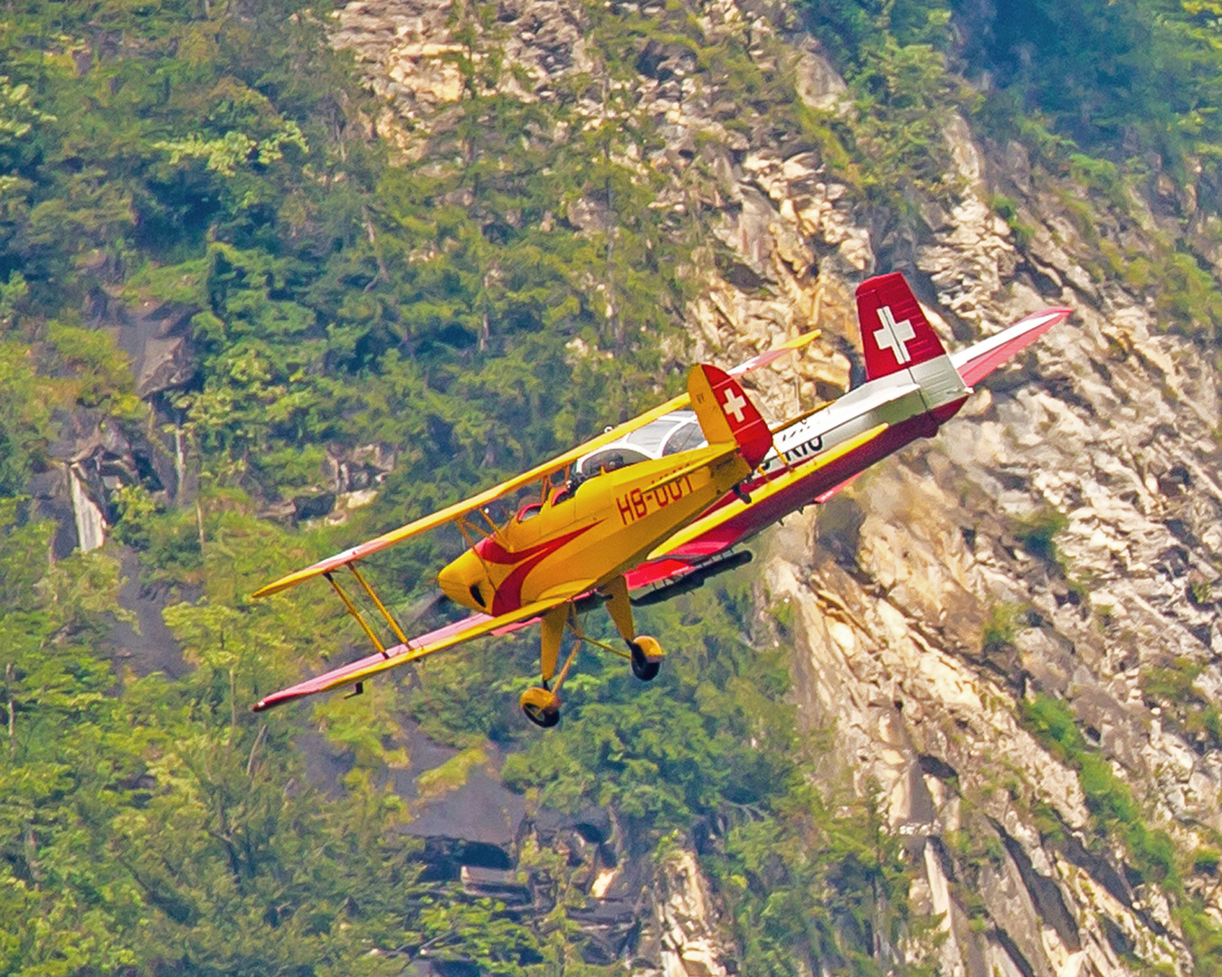 Flugshow Zigermeet Mollis 2016 Fixierbild mit Oldies