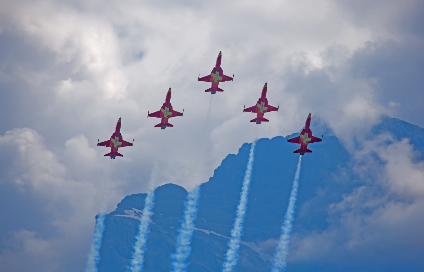 Flugshow Zigermeet Mollis 2016 Patrouille Suisse