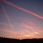 Flugverkehr bei Sonnenuntergang