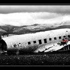 Flugzeug auf dem SólheiImasandur Strand