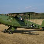 Flugzeug Bücker bot einen tollen Anblick