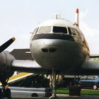 Flugzeug im Garten