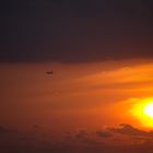 Flugzeug im Sonnenuntergang