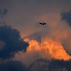 Flugzeug im Wolkenmeer