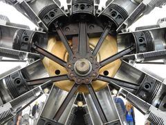 Flugzeug Sternmotor - Detail - Schnitt