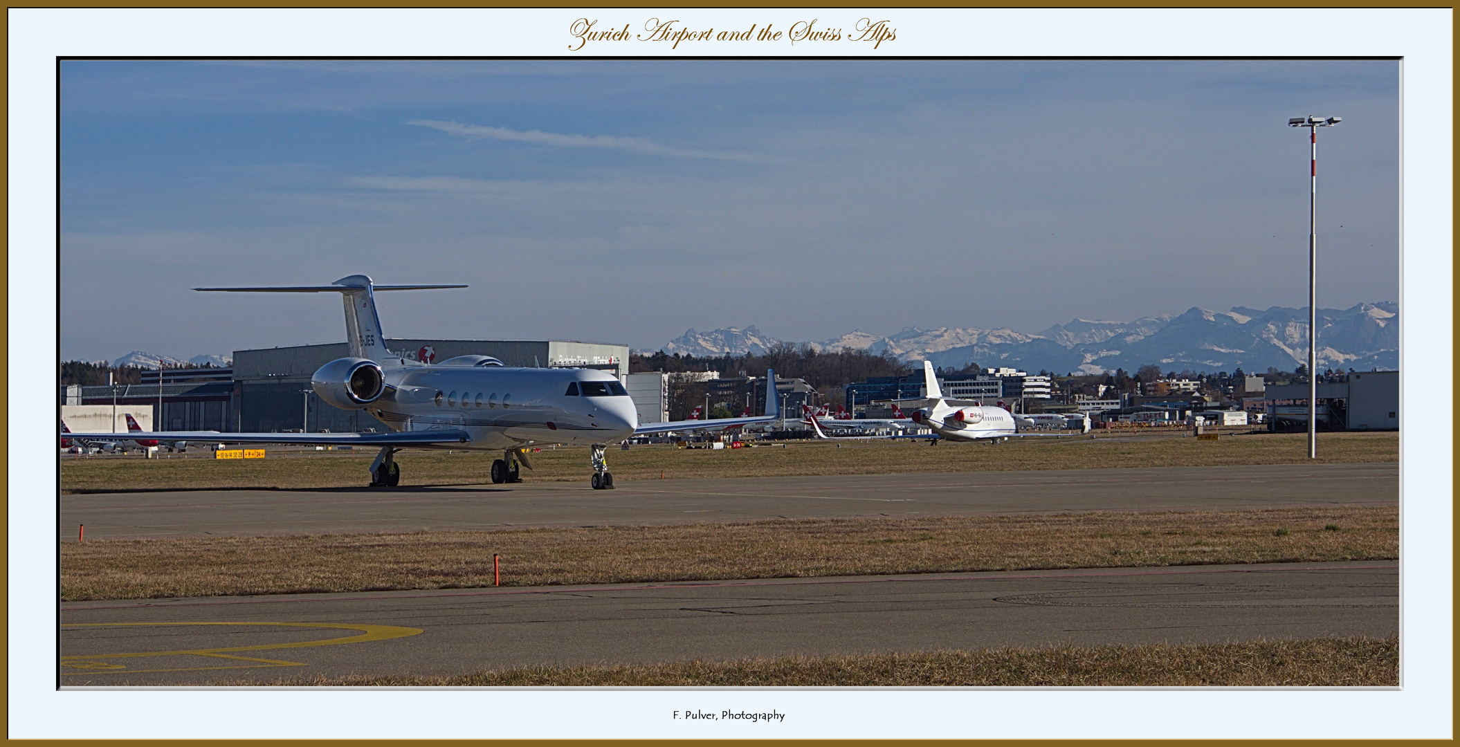 Flugzeuge am Boden am Zurich-Airport