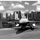 Flugzeugträger Manhattan