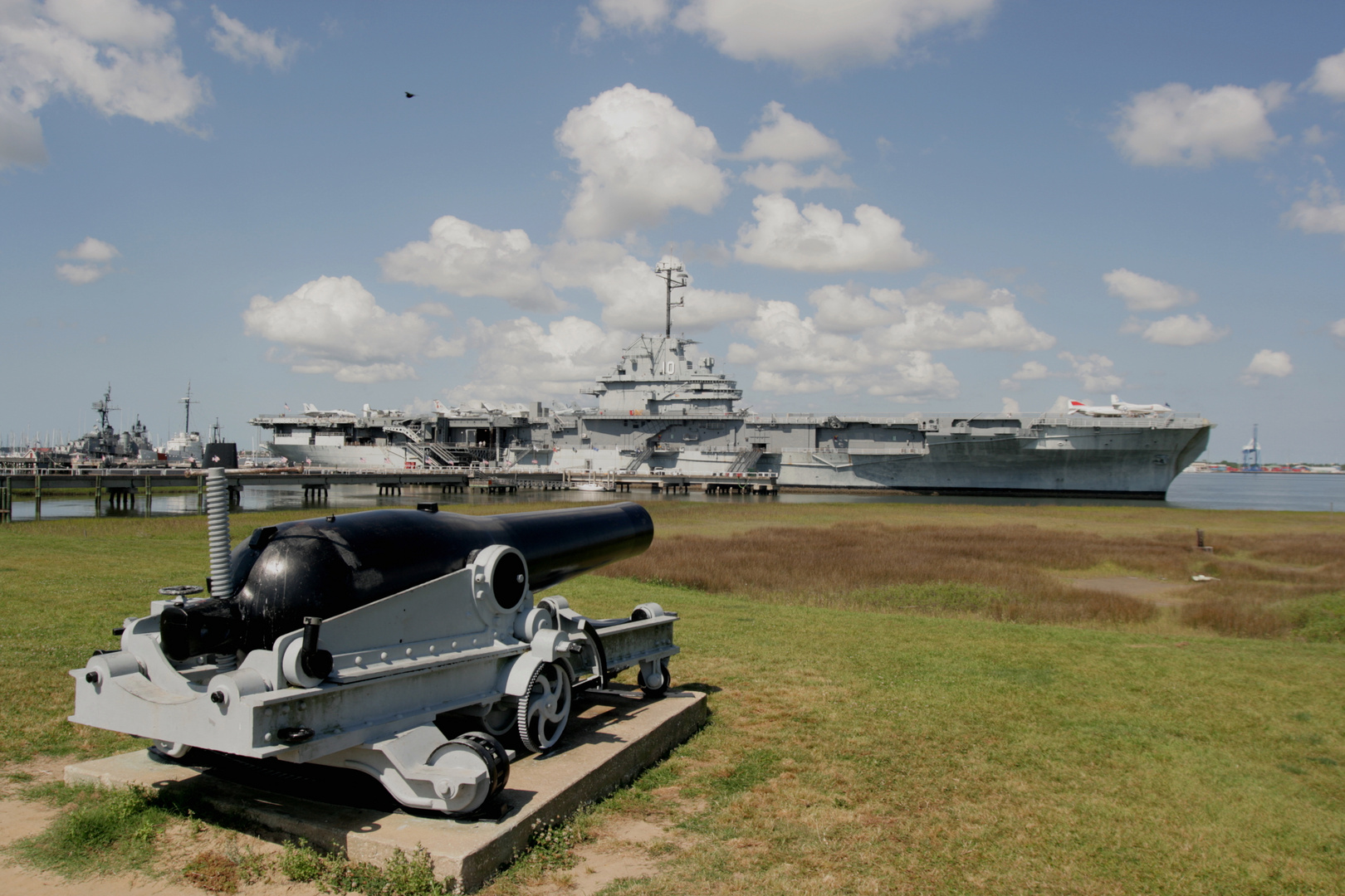 Flugzeugträger Yorktown zur Besichtigung freigegeben