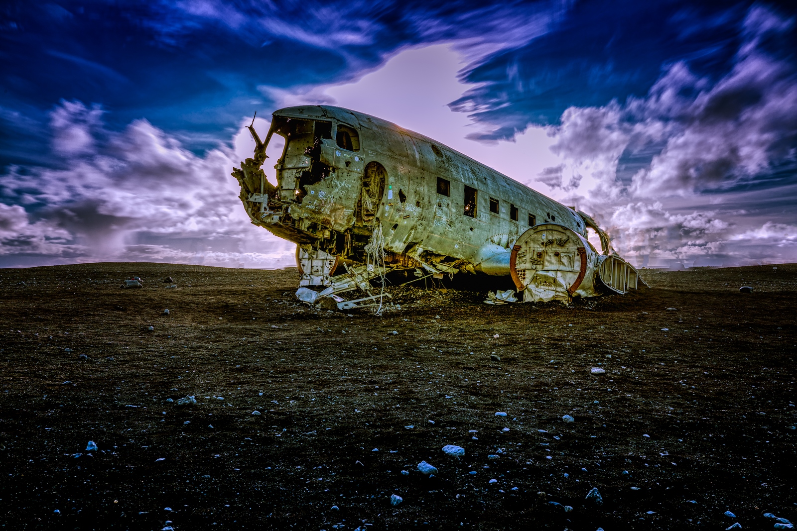 Flugzeugwrack im Nirgendwo