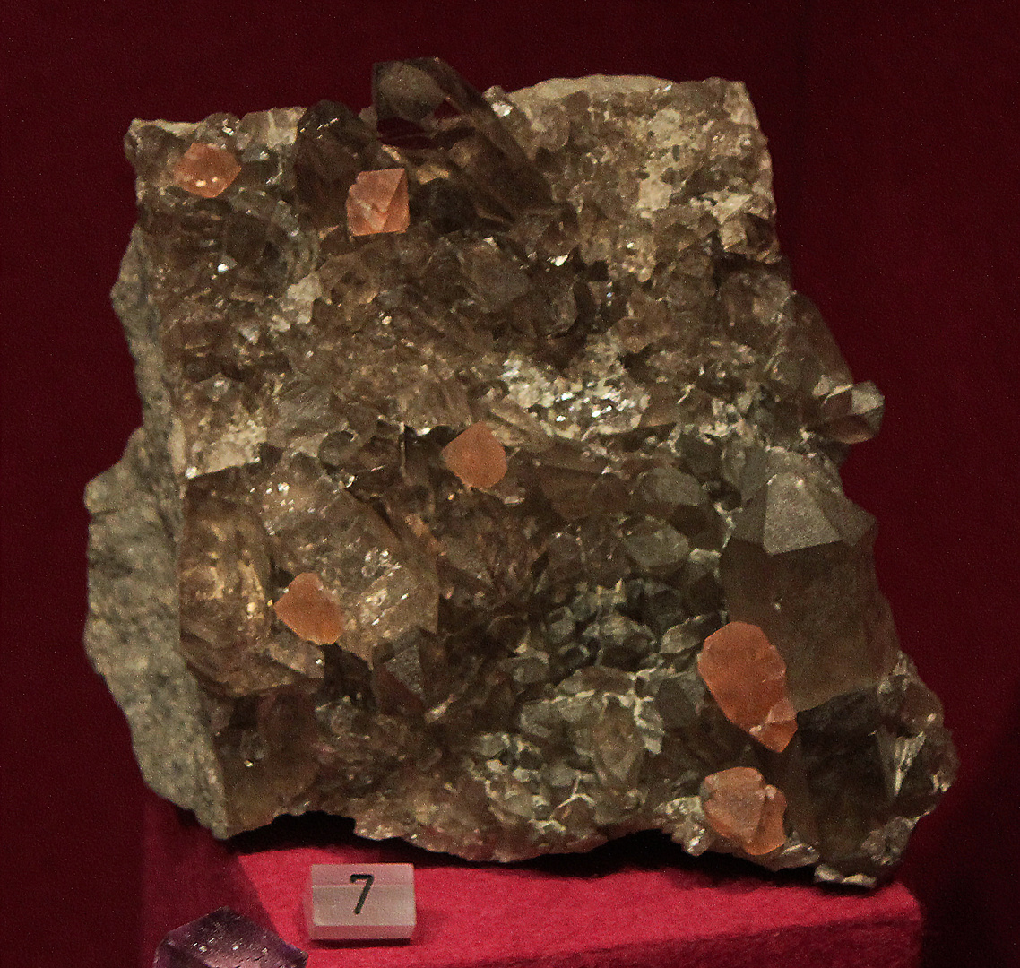 Fluorite on smoky quartz @ Mineralogisches Museum Hamburg