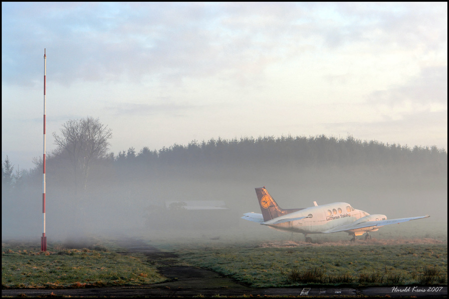 Fluplatz im Nebel