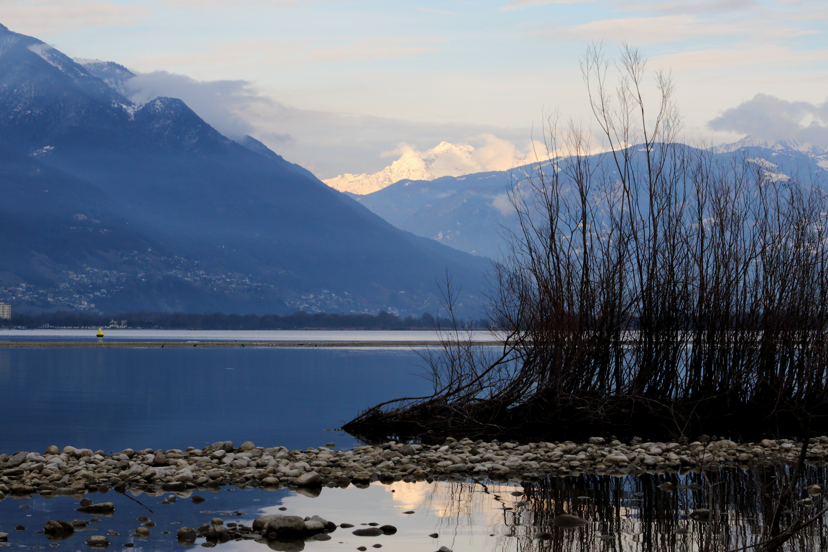 Fluss-Delta Maggia