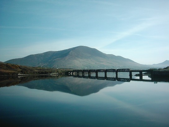 Fluss im Westen Irlands (Cahersiveen; Ring of Kerry)