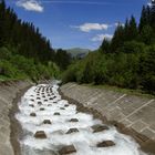 Fluss in Arosa unterhalb des Stausees